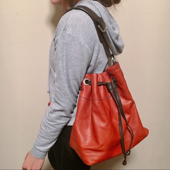 Garnet Hill Bucket Tote - Picture 2 of 8